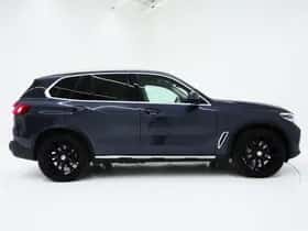 BMW X5 (2019) thumbnail 10