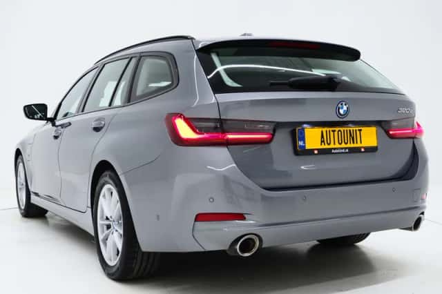 BMW 3-Serie (2022) thumbnail 3