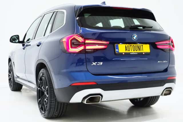 BMW X3 (2021) thumbnail 8