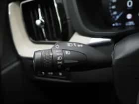 Volvo XC60 (2019) thumbnail 22