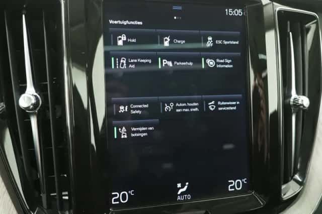 Volvo XC60 (2019) thumbnail 31