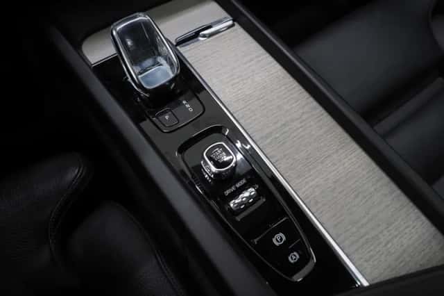 Volvo XC60 (2019) thumbnail 35