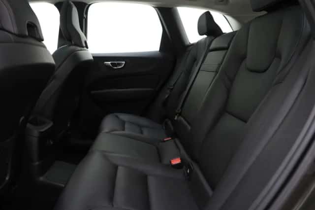 Volvo XC60 (2019) thumbnail 38