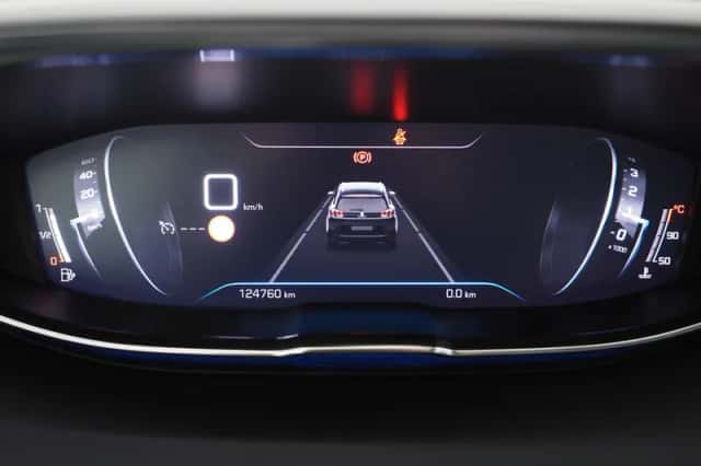 Peugeot 5008 (2021) thumbnail 24