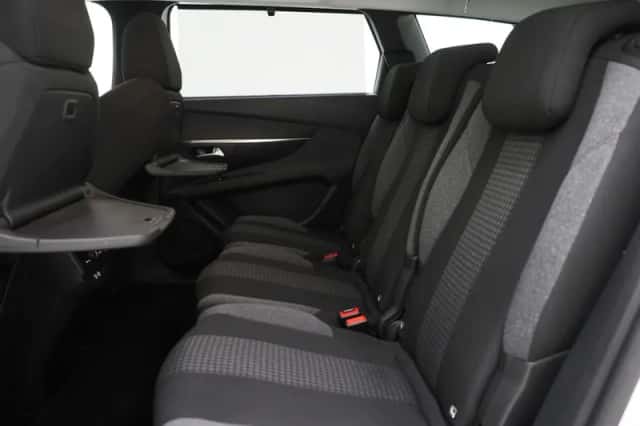 Peugeot 5008 (2021) thumbnail 34