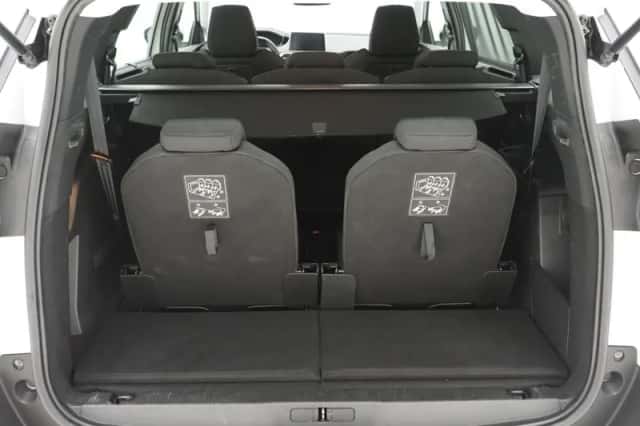 Peugeot 5008 (2021) thumbnail 36