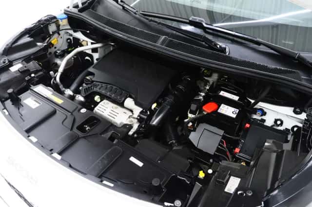 Peugeot 5008 (2021) thumbnail 7
