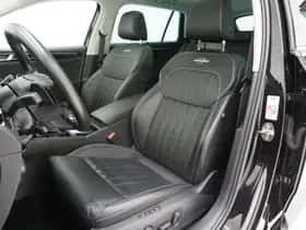 Škoda Superb (2022) thumbnail 4