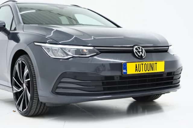 Volkswagen Golf (2022) thumbnail 12