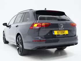 Volkswagen Golf (2022) thumbnail 3