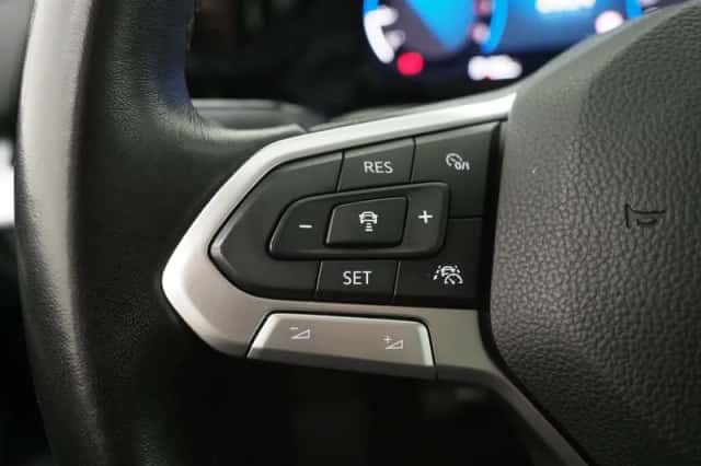 Volkswagen Golf (2022) thumbnail 21