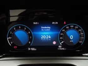 Volkswagen Golf (2022) thumbnail 24