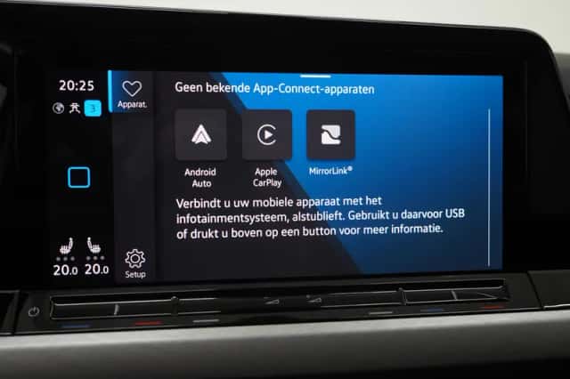 Volkswagen Golf (2022) thumbnail 26