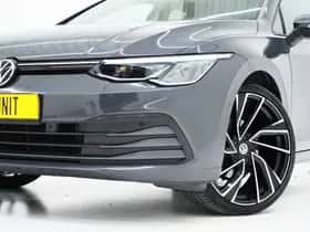 Volkswagen Golf (2022) thumbnail 6