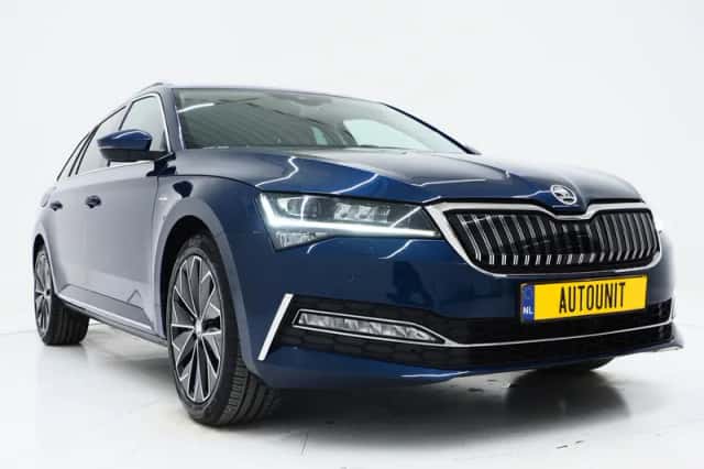 Škoda Superb (2021) thumbnail 11