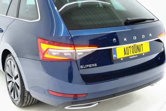 Škoda Superb (2021) thumbnail 14