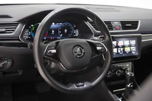 Škoda Superb (2021) thumbnail 18