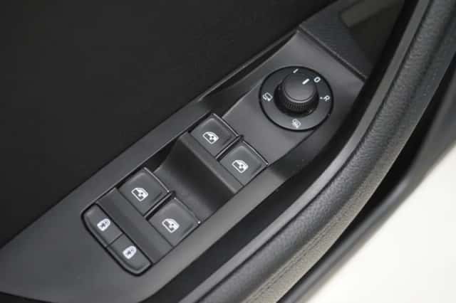 Škoda Superb (2021) thumbnail 20