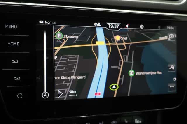 Škoda Superb (2021) thumbnail 32