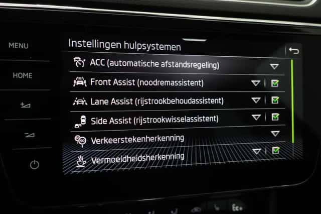 Škoda Superb (2021) thumbnail 33