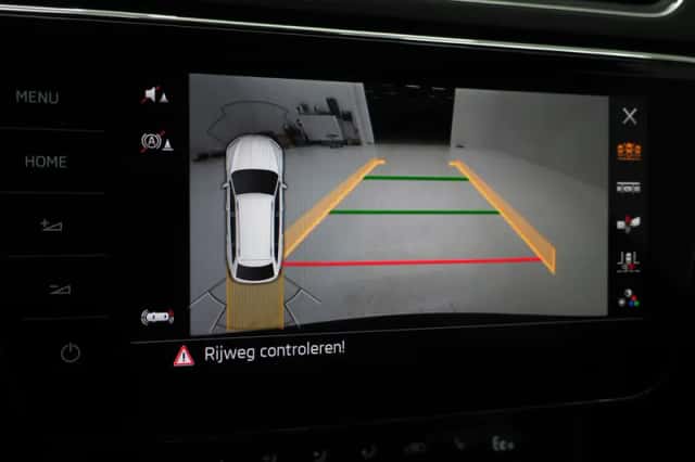 Škoda Superb (2021) thumbnail 34