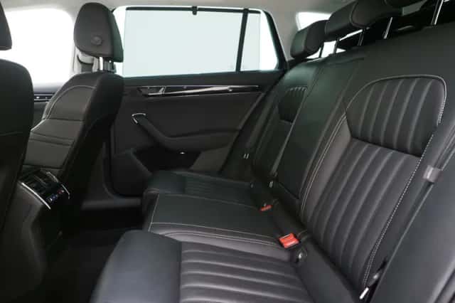 Škoda Superb (2021) thumbnail 40