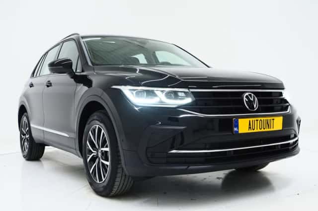 Volkswagen Tiguan (2021) thumbnail 11