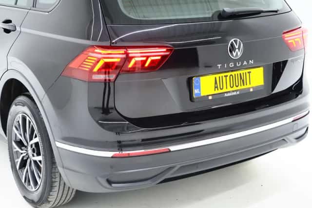Volkswagen Tiguan (2021) thumbnail 14