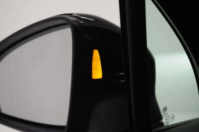 Volkswagen Tiguan (2021) thumbnail 15