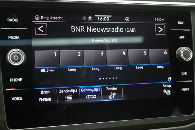 Volkswagen Tiguan (2021) thumbnail 25