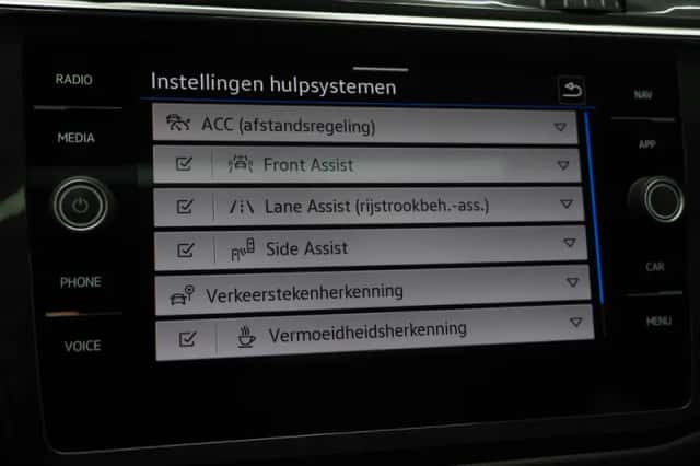 Volkswagen Tiguan (2021) thumbnail 27
