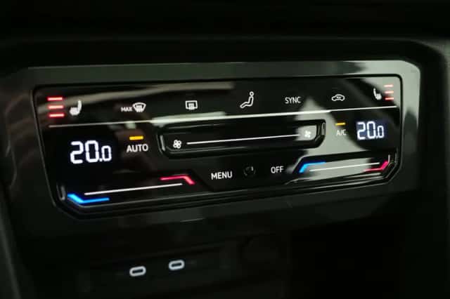 Volkswagen Tiguan (2021) thumbnail 30