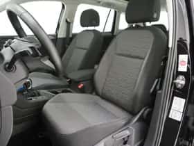 Volkswagen Tiguan (2021) thumbnail 4