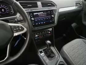 Volkswagen Tiguan (2021) thumbnail 32