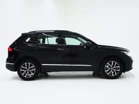 Volkswagen Tiguan (2021) thumbnail 10