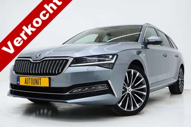 Škoda Superb (2021) thumbnail 1