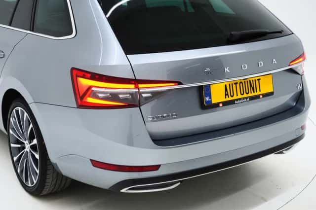 Škoda Superb (2021) thumbnail 13