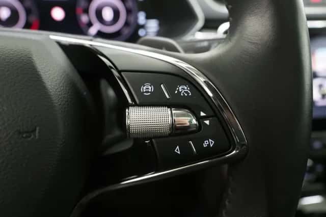 Škoda Superb (2021) thumbnail 24