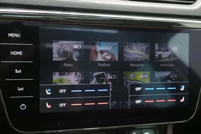 Škoda Superb (2021) thumbnail 33