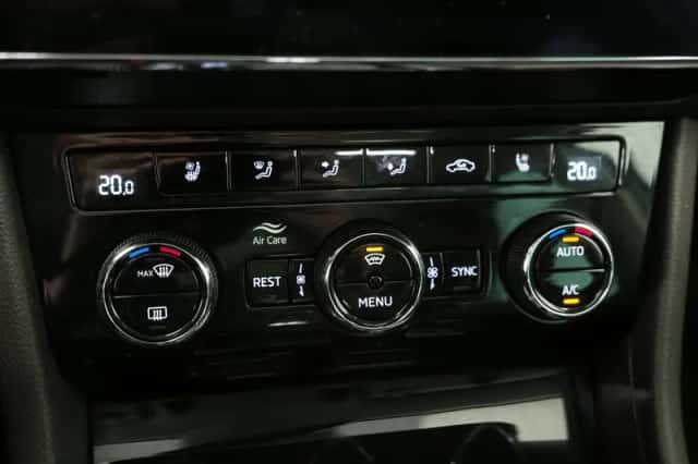 Škoda Superb (2021) thumbnail 34