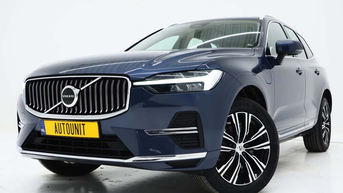 Volvo XC60 (2022) — foto 1