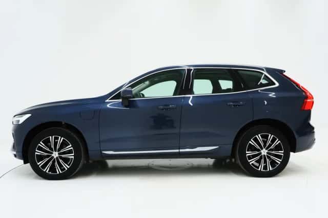 Volvo XC60 (2022) thumbnail 2