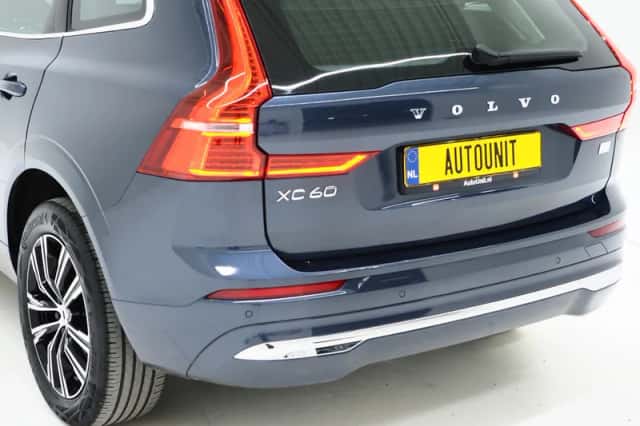 Volvo XC60 (2022) thumbnail 13