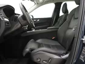 Volvo XC60 (2022) thumbnail 17