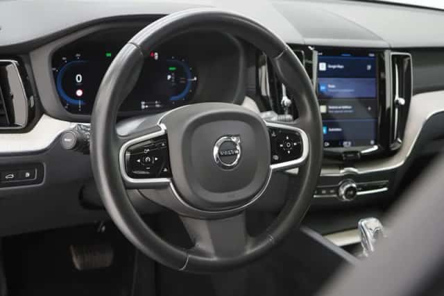 Volvo XC60 (2022) thumbnail 18