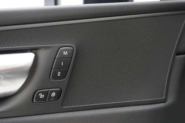 Volvo XC60 (2022) thumbnail 19