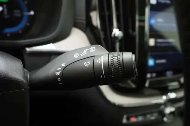 Volvo XC60 (2022) thumbnail 26