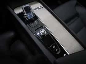 Volvo XC60 (2022) thumbnail 34