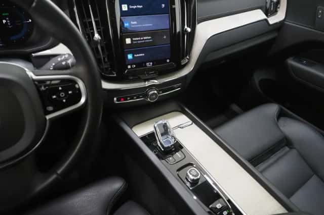 Volvo XC60 (2022) thumbnail 35