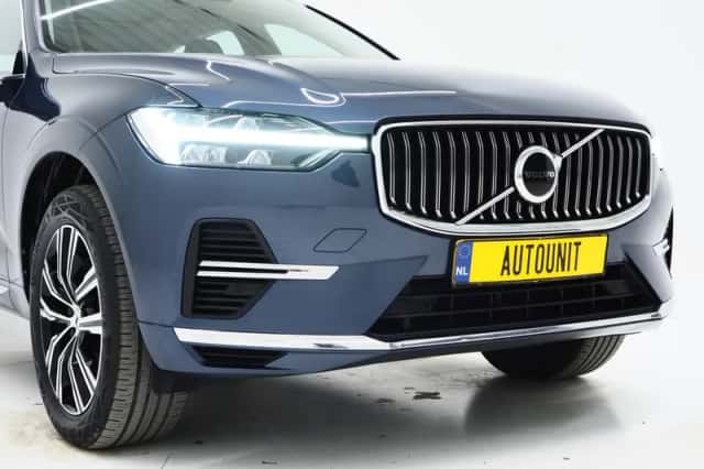 Volvo XC60 (2022) thumbnail 6
